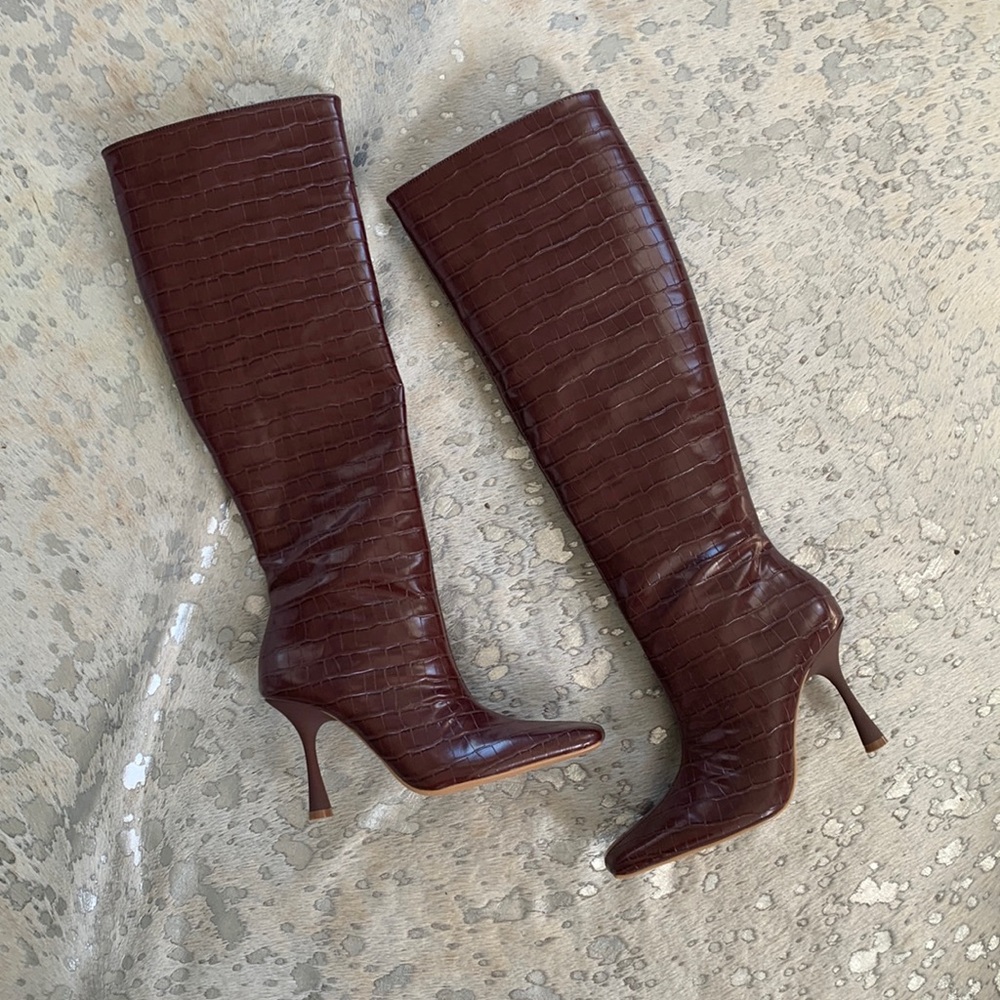 NEW NEVER WORN | SQUARE TOE CROC KNEE HIGH BOOTS BROWN/COGNAC